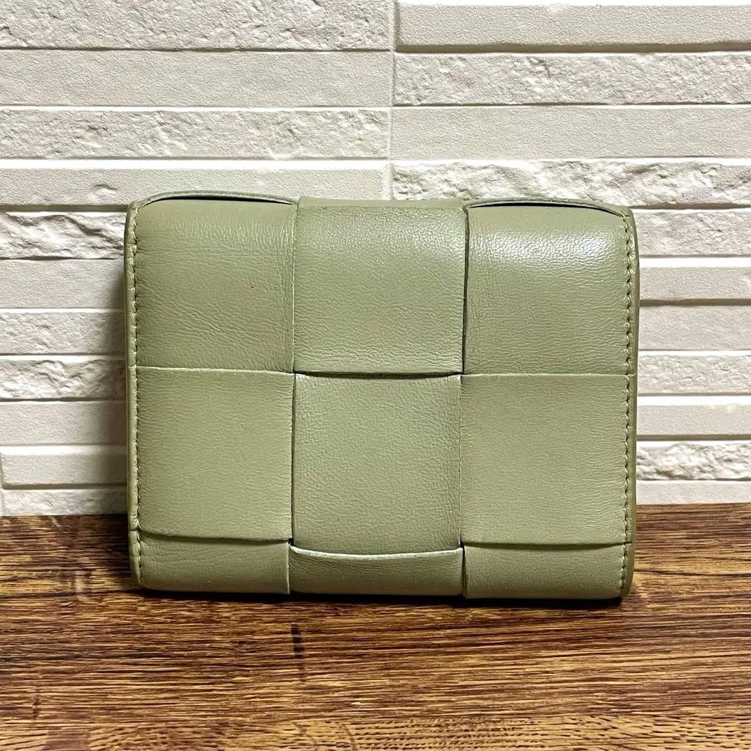 ボッテガ マキシ イントレチャート カセット 三つ折り 財布 グレージュ.