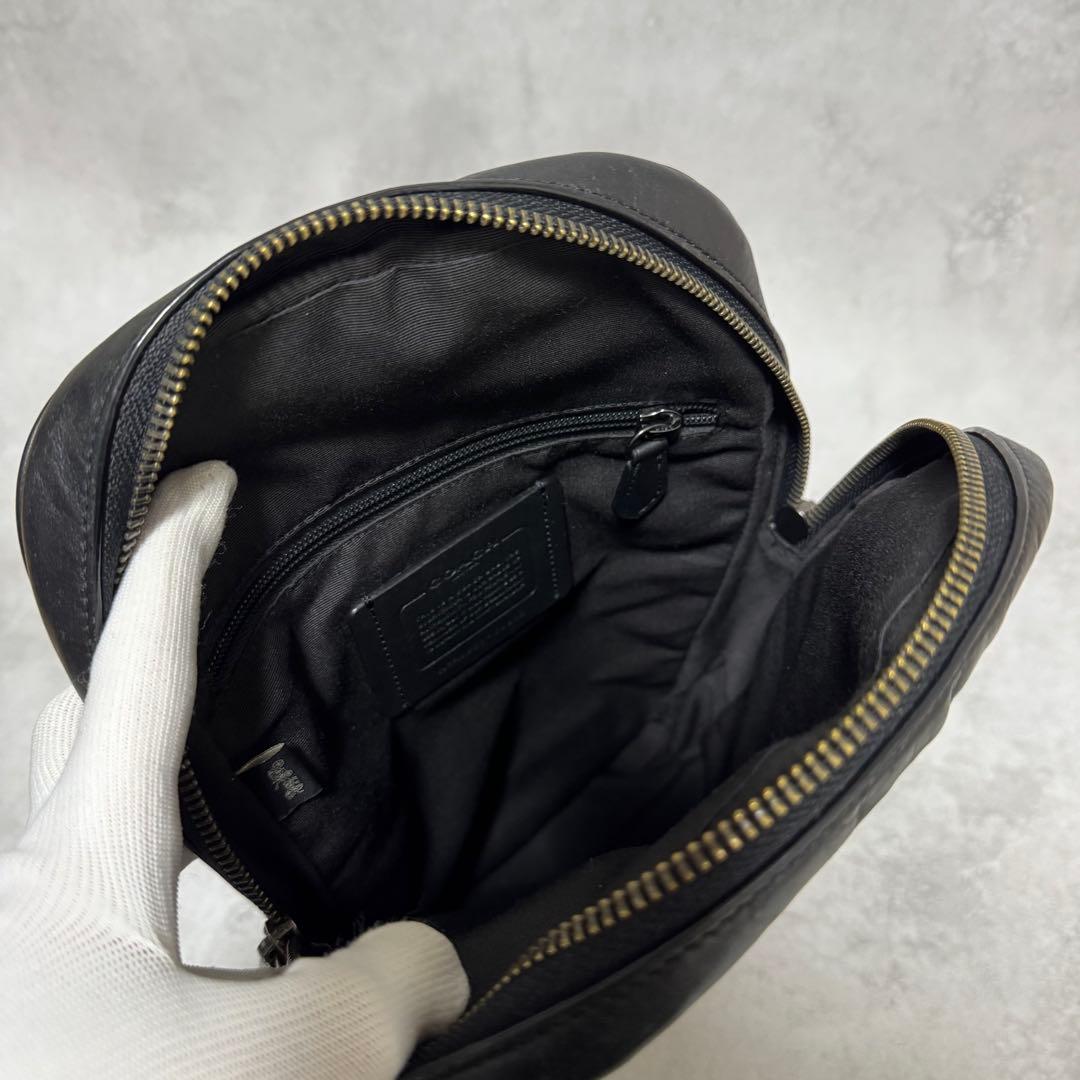 美品 コーチ ボディバッグ ショルダーバッグ クロスボディ C2932 斜め掛け