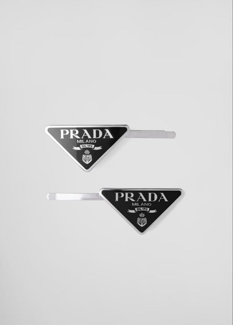 PRADA メタル ヘアピン