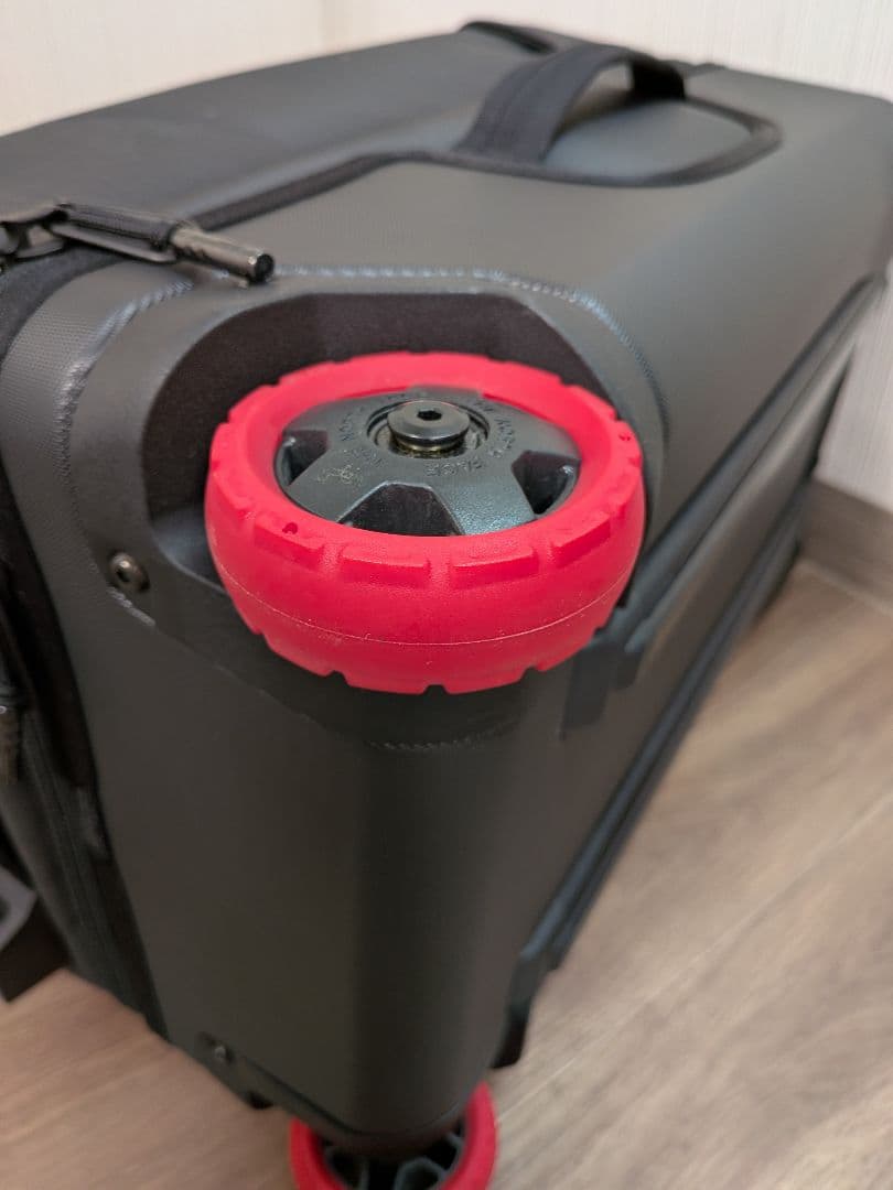 【希少品】ノースフェイス ストラトライナー M 黒 キャリーバッグ