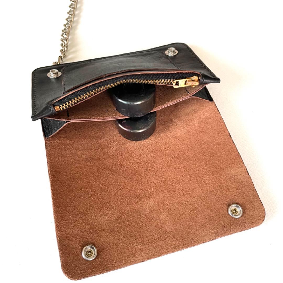 ミドルトラッカーウォレット　ホースハイド　デッドストックジッパー　前面ポケット