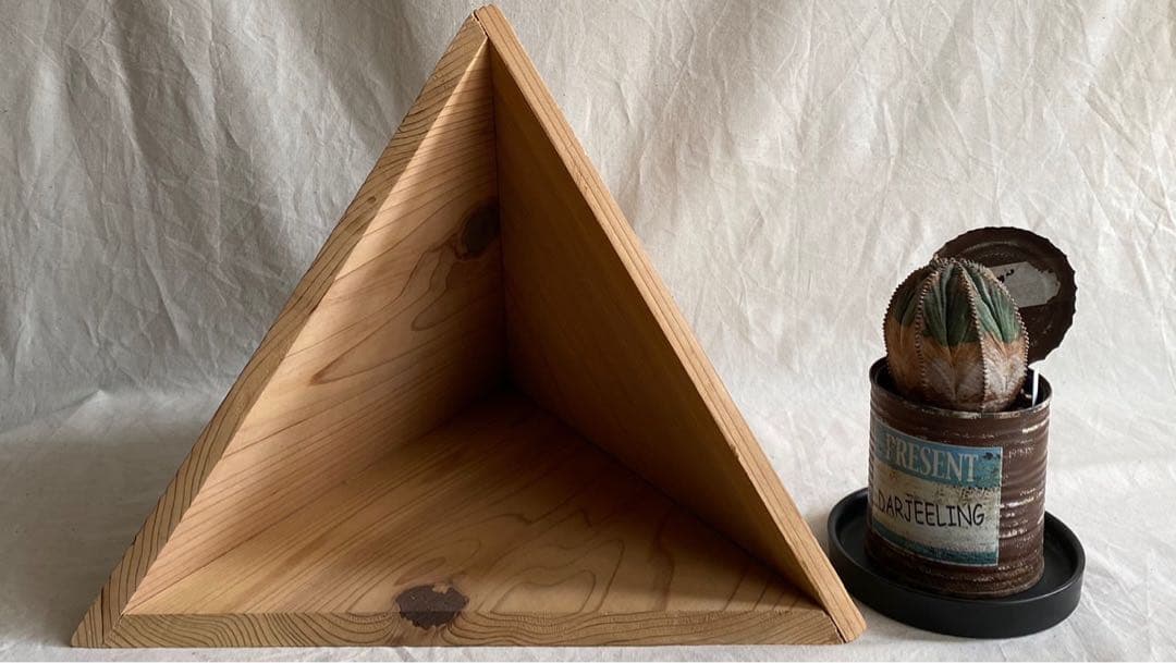 スピーカー　オブジェ  木製 三角 無塗装