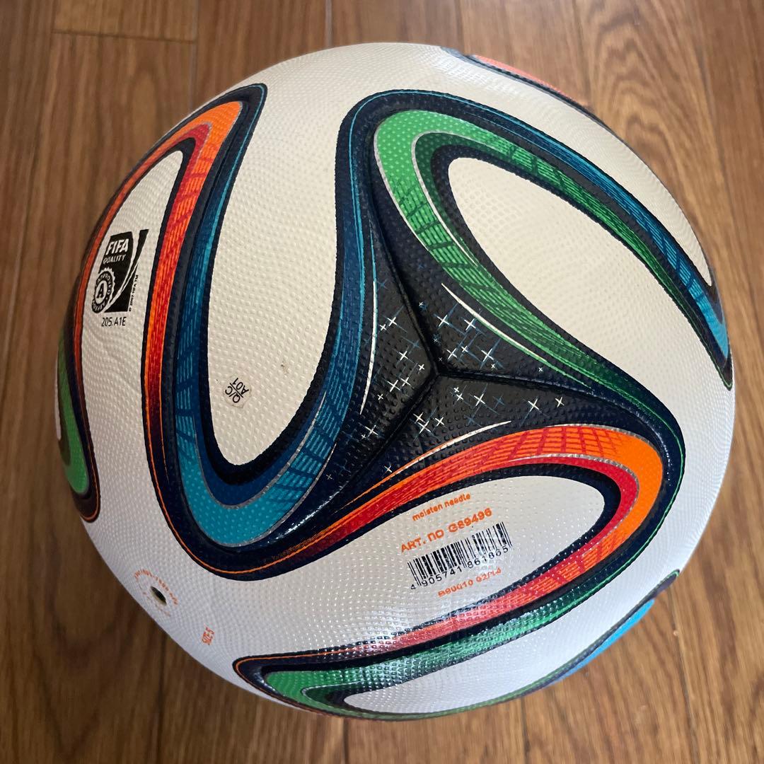 値下げ　adidas Brazuca サッカーボール 2014
