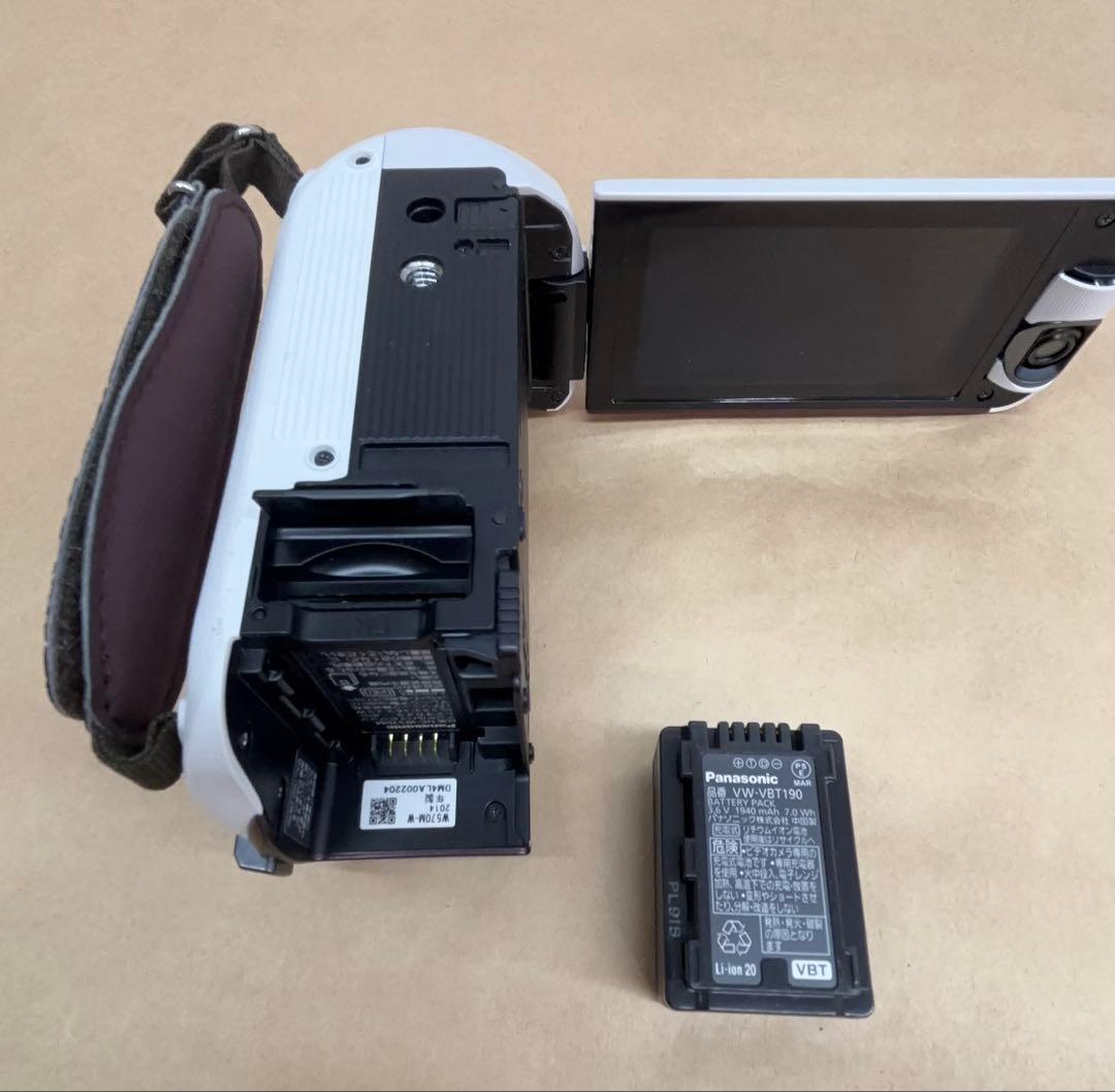 美品Panasonicパナソニック HDビデオカメラ HC-W570M ホワイト