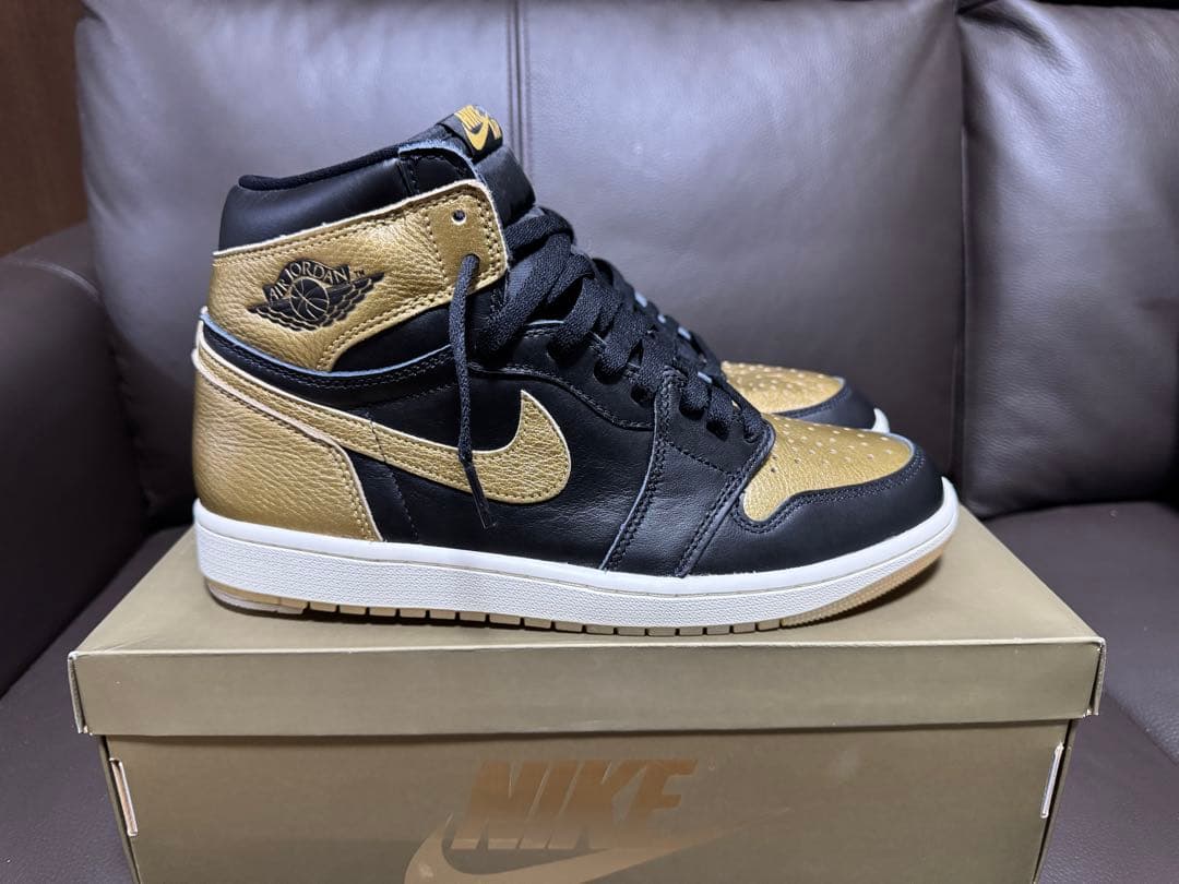 靴 Jordan 1 High OG \"Black and Gold\" 28cm