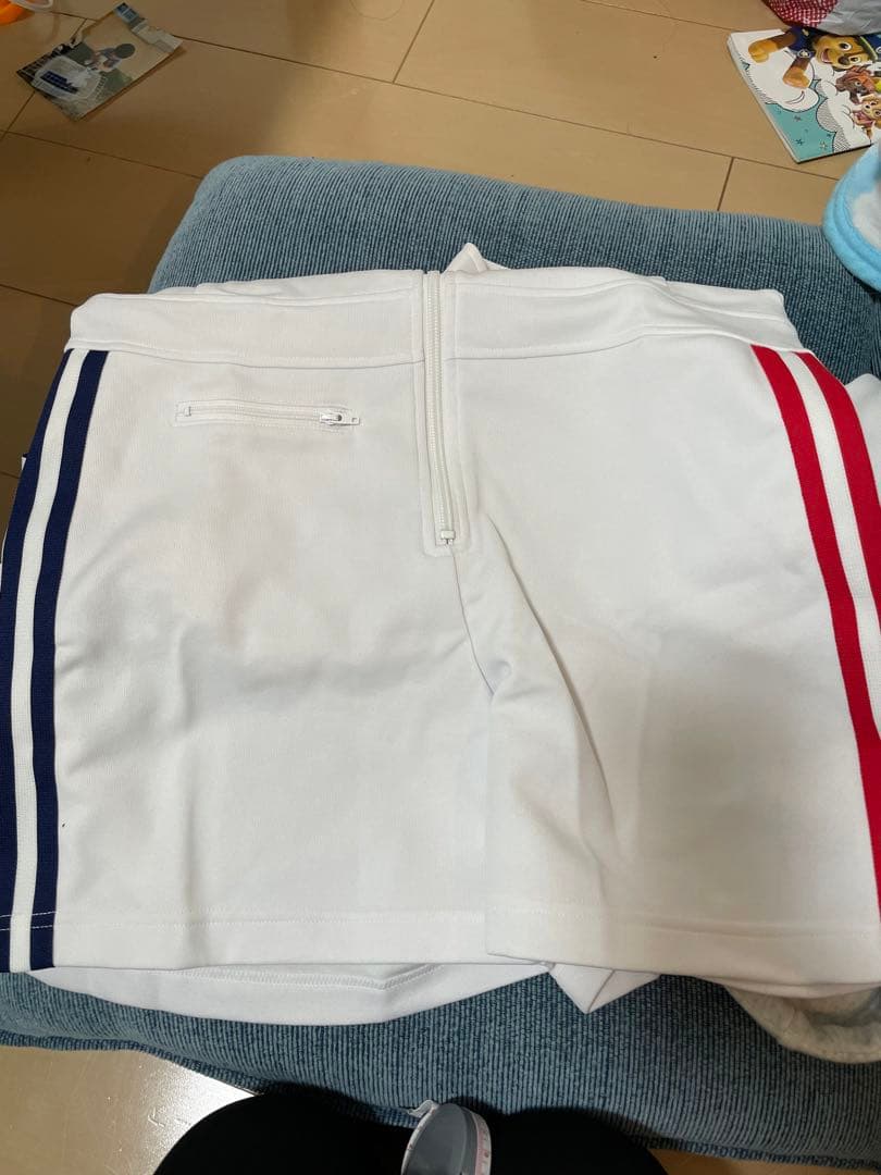 あのちゃん着用 adidas ジャージ オールインワン