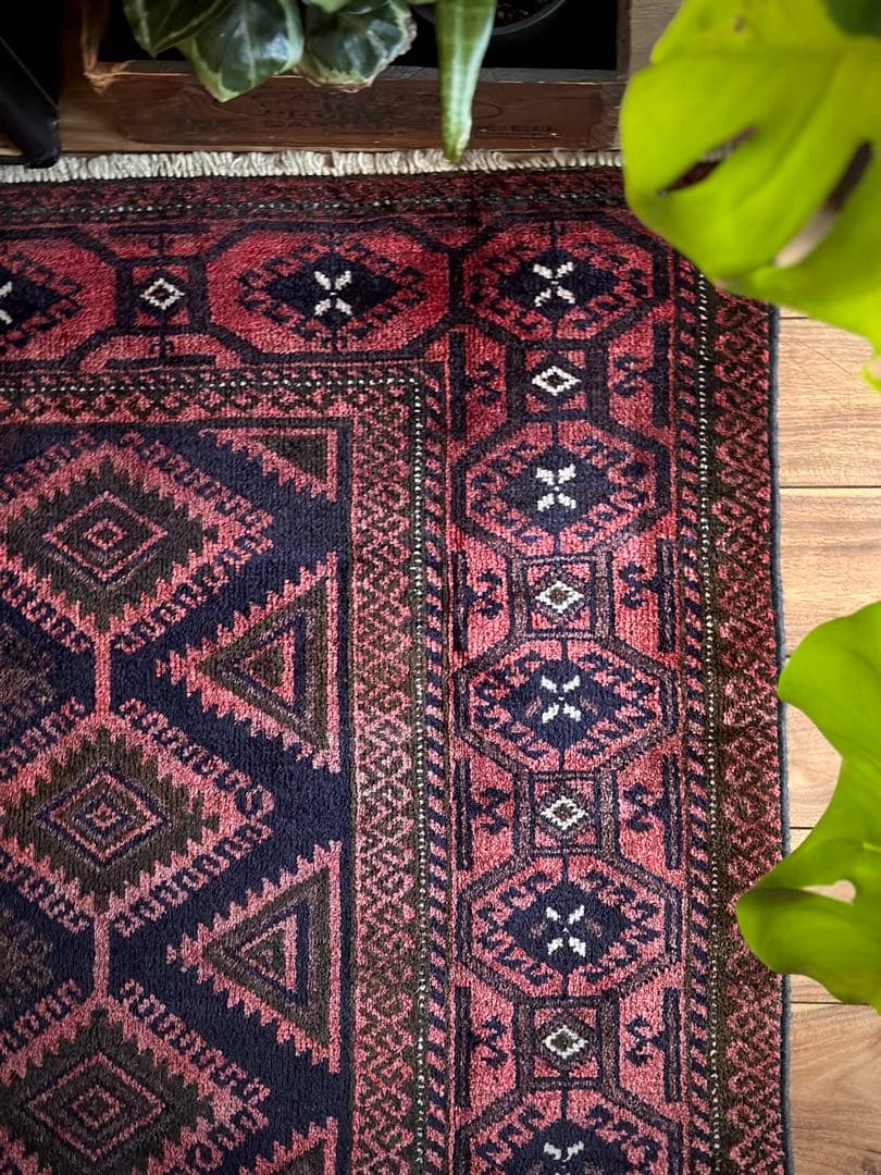 トライバルラグ　ヴィンテージラグ　アフガンラグ　バルーチ族　プリミティブアート