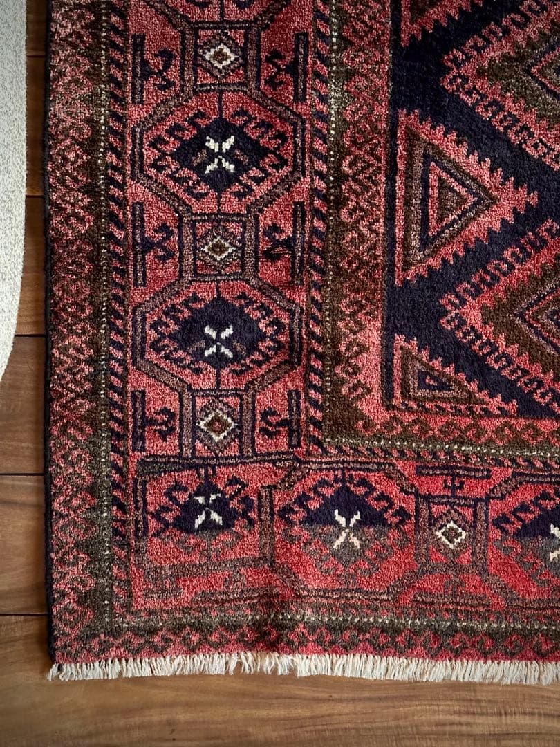 トライバルラグ　ヴィンテージラグ　アフガンラグ　バルーチ族　プリミティブアート