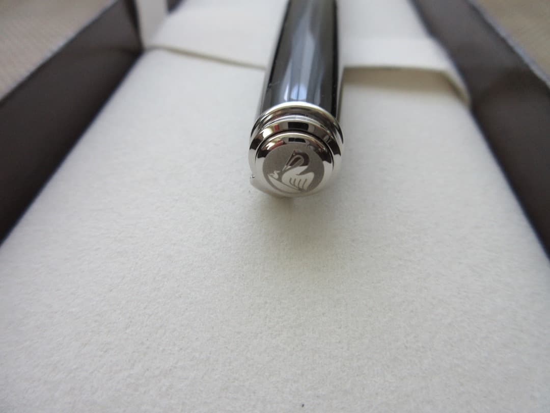 AKI　ペリカン　スーベレーン M４０５　B太字　M４００同サイズ