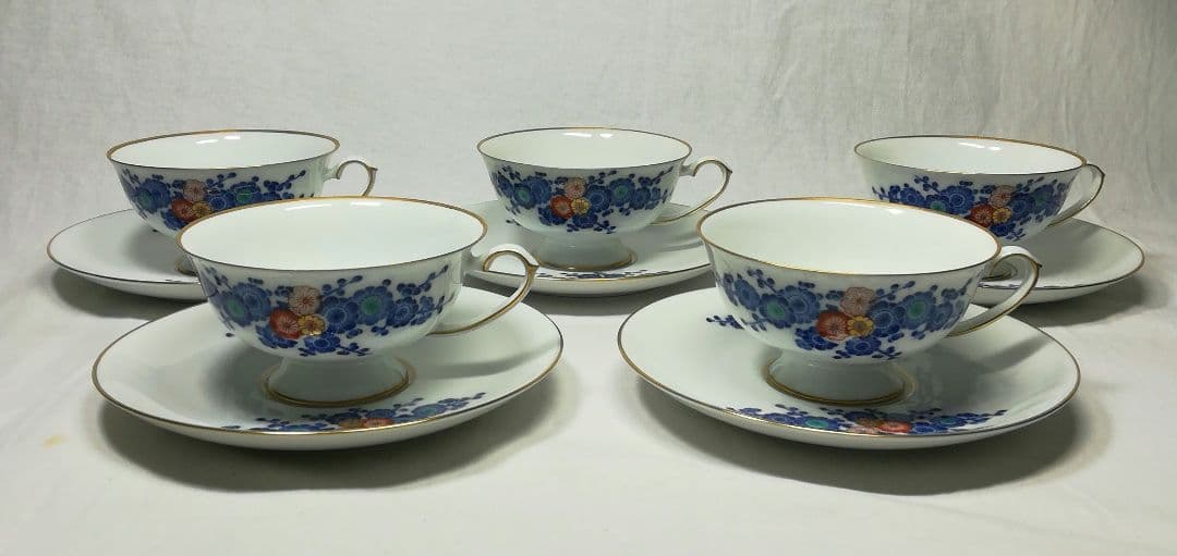 香蘭社　未使用　箱付き　カップ&ソーサー　五客セット　金彩　有田焼　茶碗　皿