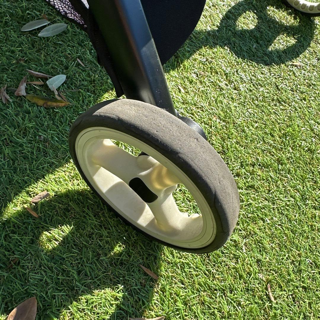 CYBEX リベル ベビーカー 軽量 コンパクト 折り畳み バンパーバー　グレー