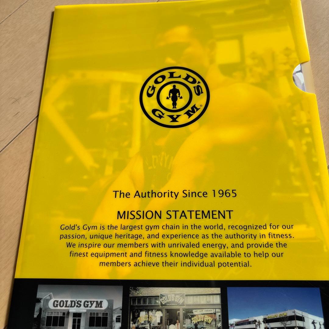 GOLD'S GYM サイン入り写真