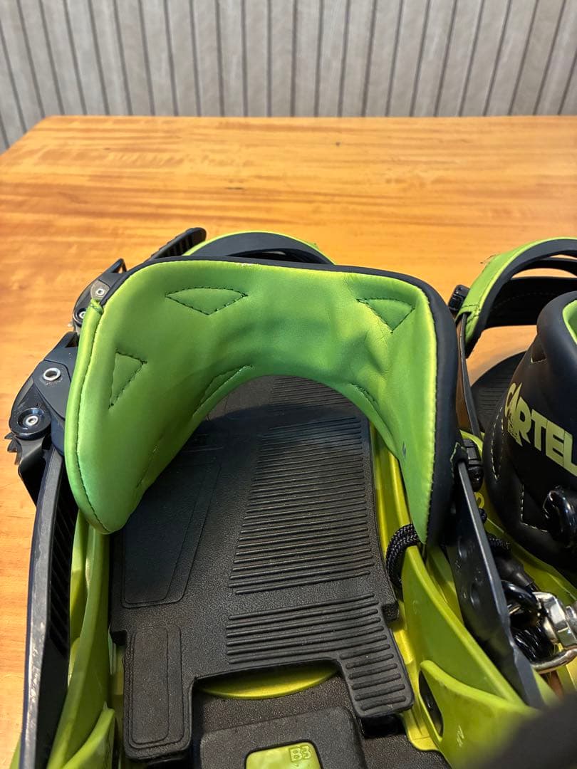 BURTON CARTEL Mサイズ バートン ビンディング カーテル 緑