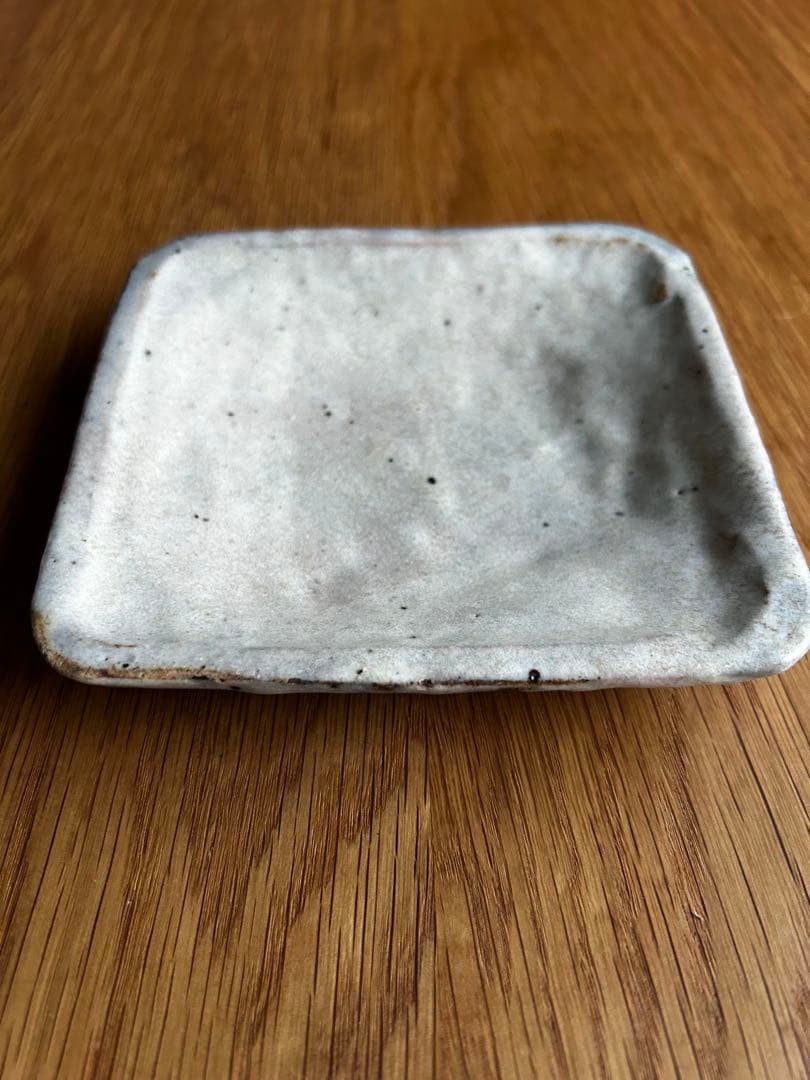 小野哲平さん　角皿