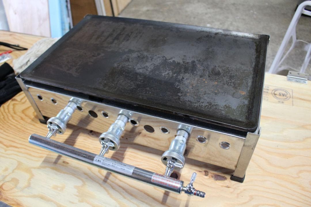 鉄板プレート　焼き肉・焼きそば・フランクフルト