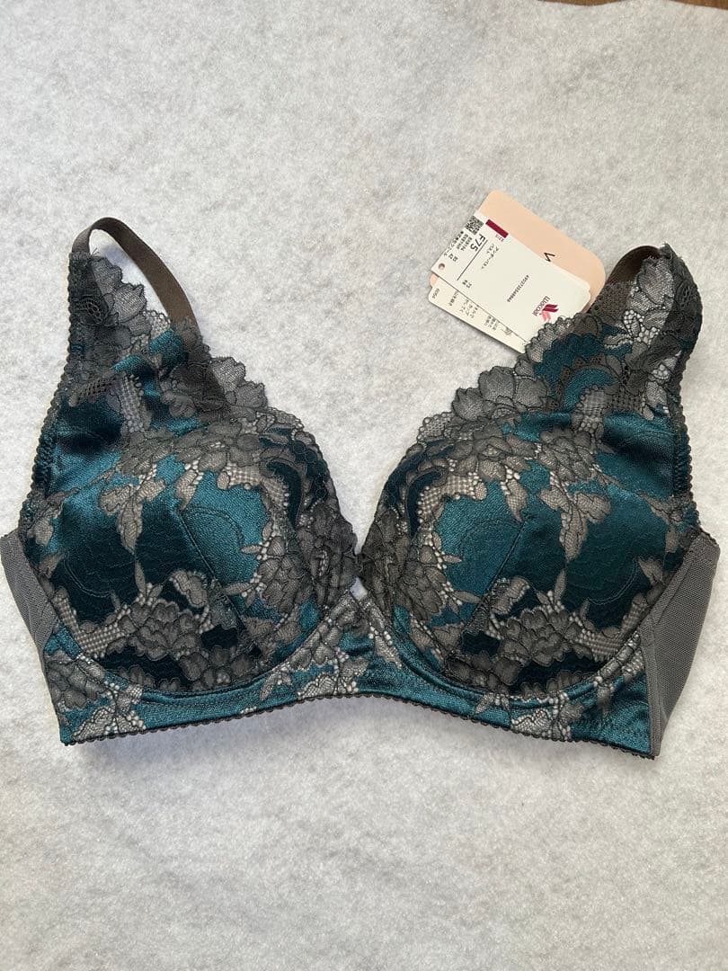 ワコール　Wacoal　ブラ&ショーツ　セット　重力ケアブラ（ノンワイヤー）