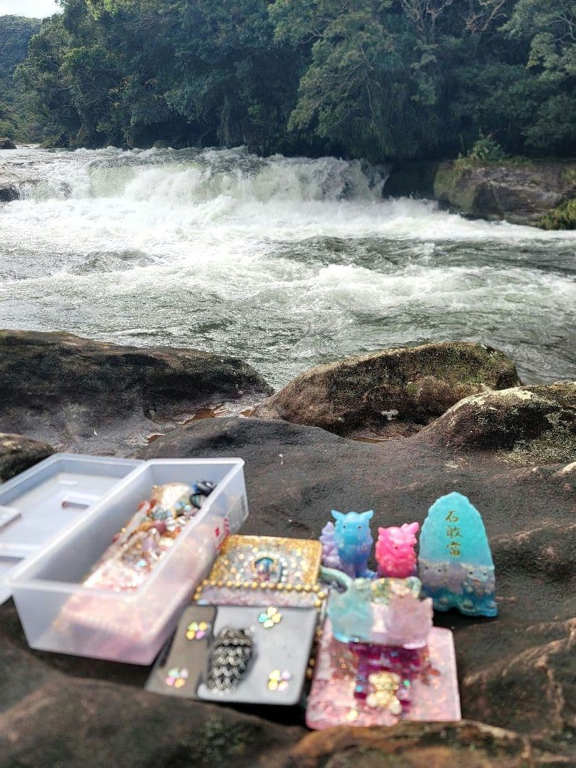 お察し下さいの琉海の守亀オルゴナイトチャーム