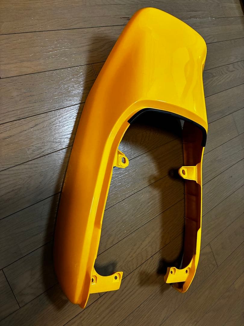 美品　CB400SF NC31純正テールカウル　パールシャイニングイエロー