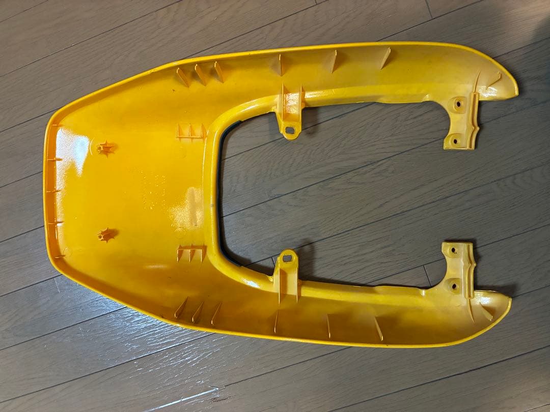 美品　CB400SF NC31純正テールカウル　パールシャイニングイエロー