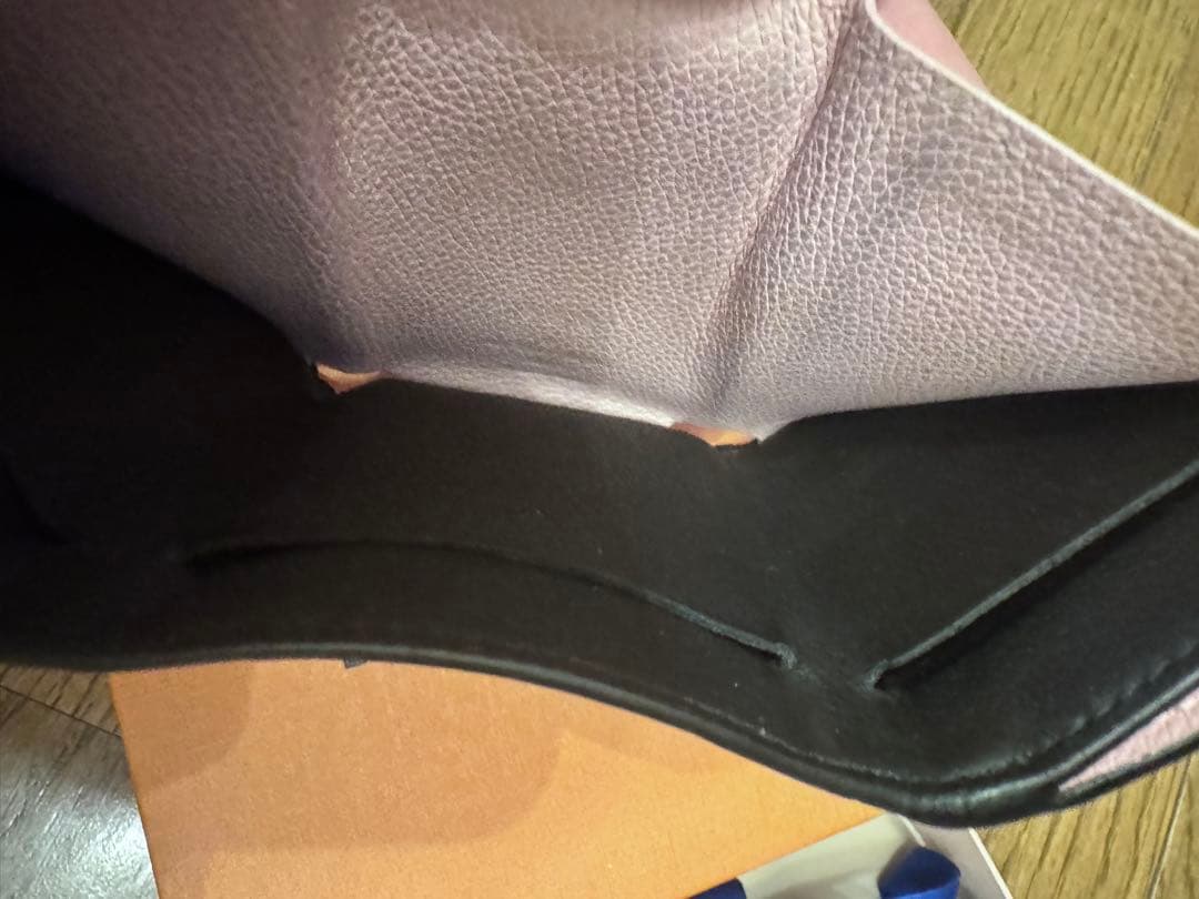 Louis Vuitton 三つ折り財布 黒とベージュ　確実正規品