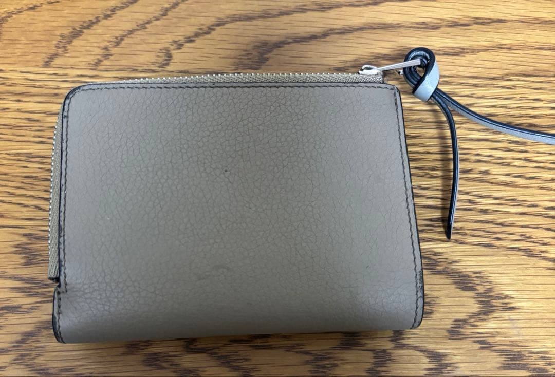 LOEWE 財布　二つ折り