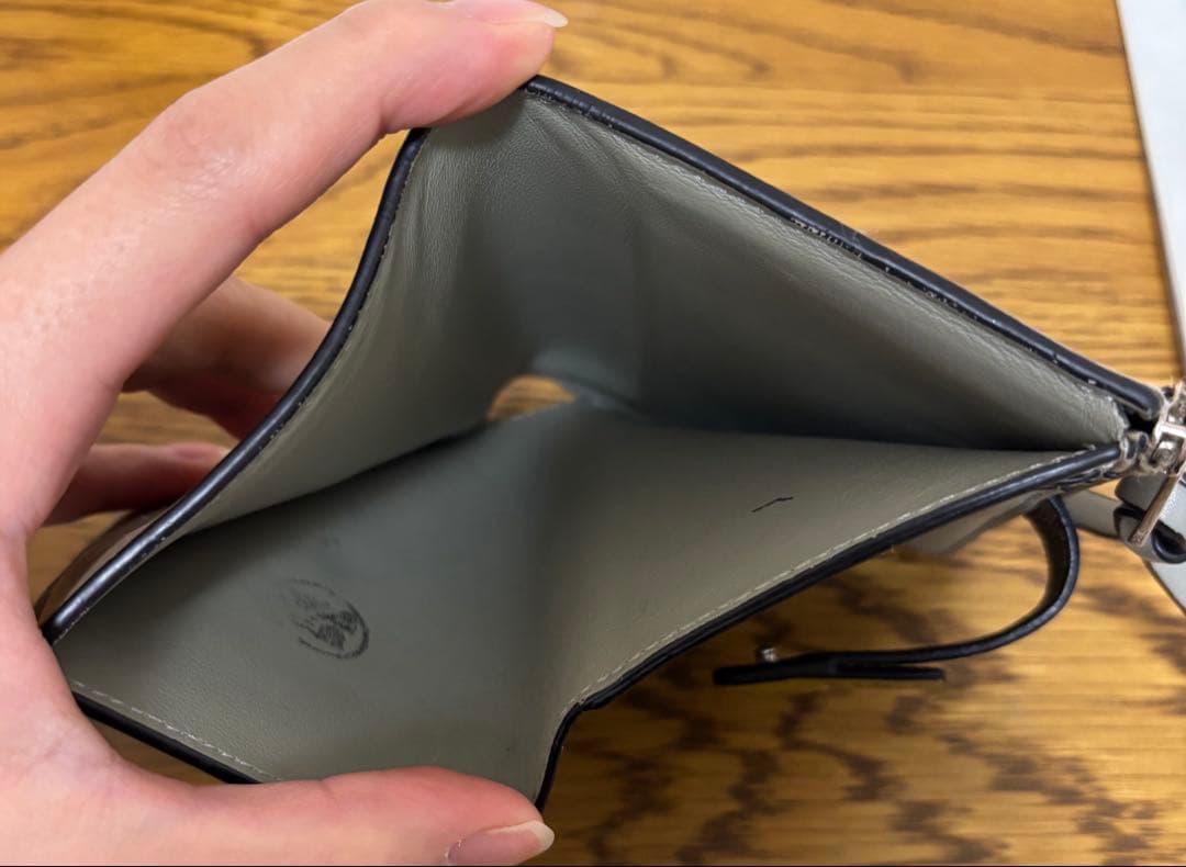 LOEWE 財布　二つ折り