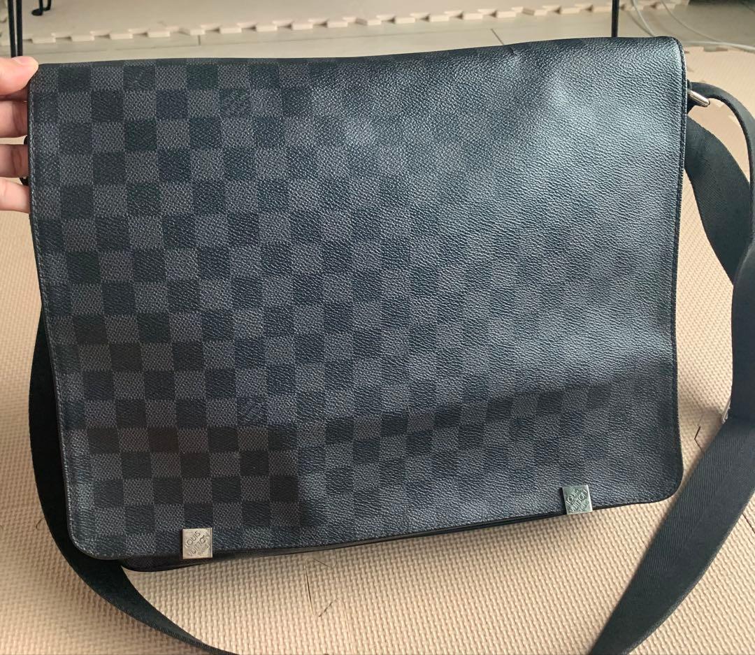 Louis Vuitton ダミエ・グラフィット メッセンジャーバッグ
