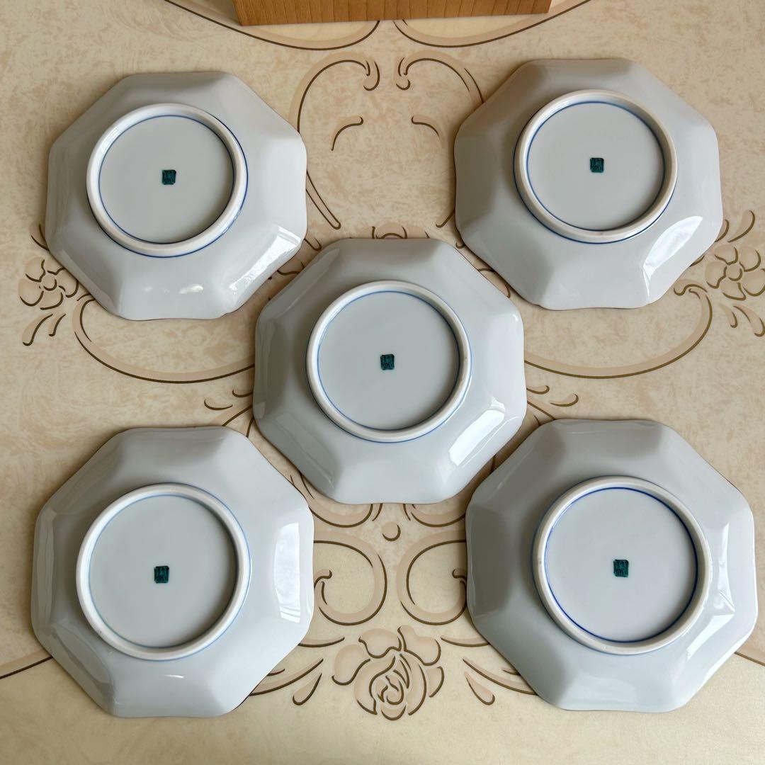 九谷焼　青郊窯　八角皿揃　５枚セット　中皿　銘々皿　色絵花鳥　宝尽くし　和皿