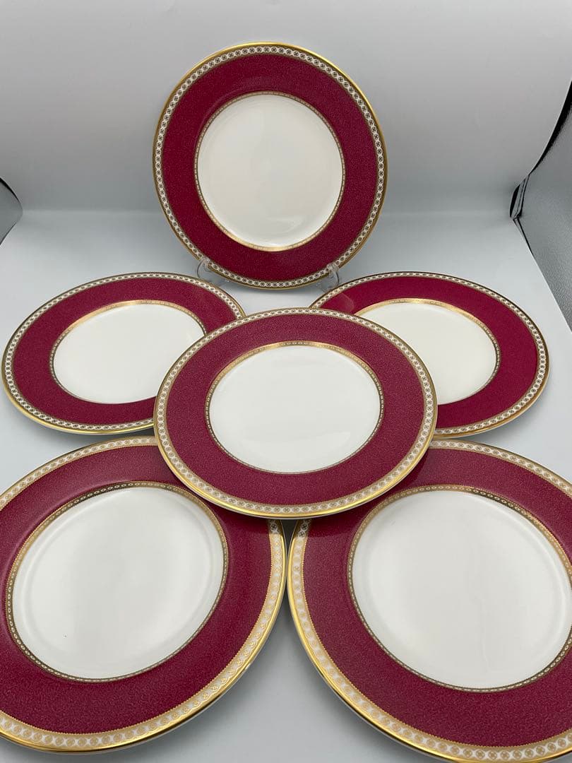 ウェッジウッド　ユーランダー　パウダールビー　プレート