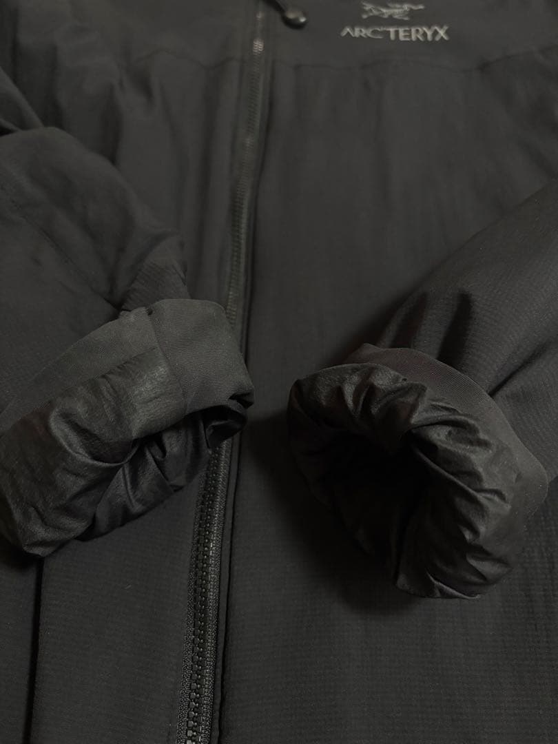 アークテリクス アトム LT ジャケット 黒 ブラック メンズ M