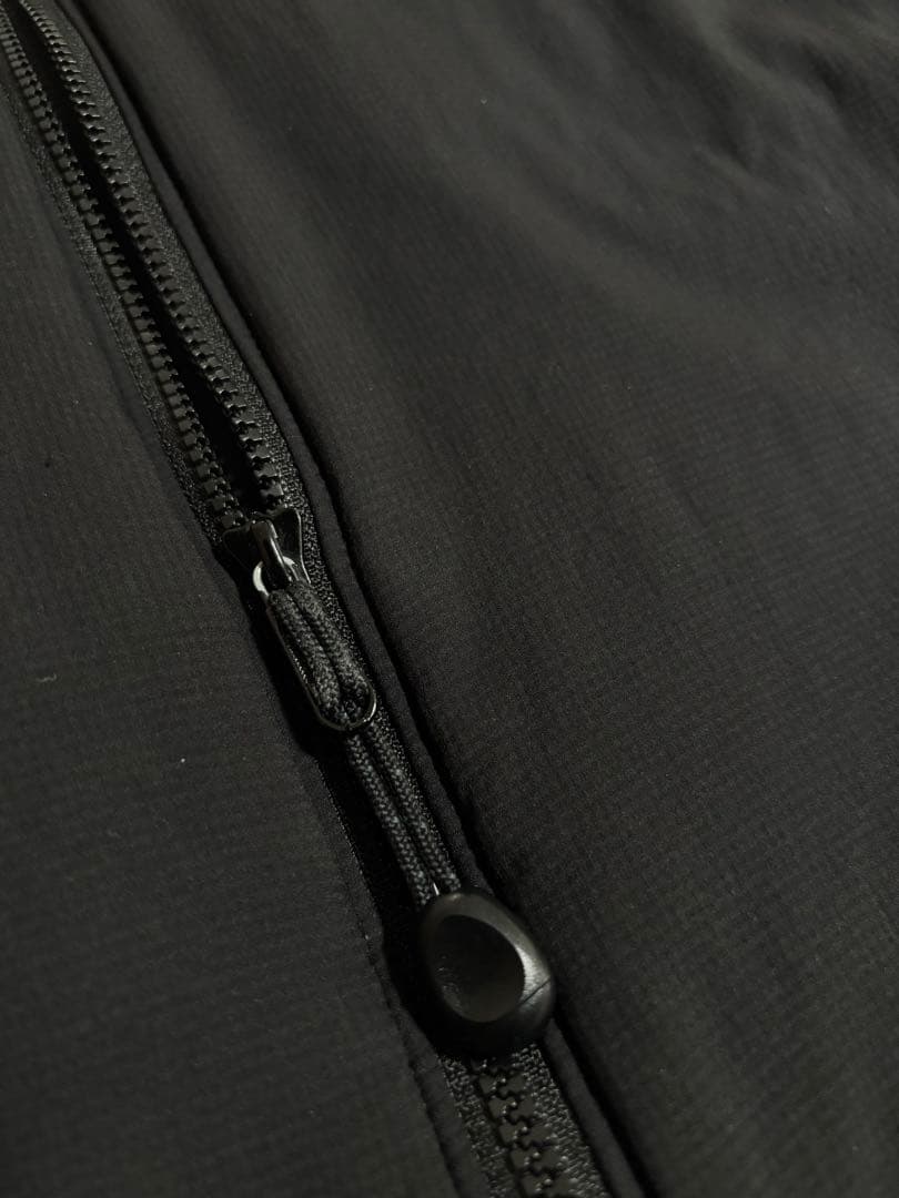 アークテリクス アトム LT ジャケット 黒 ブラック メンズ M