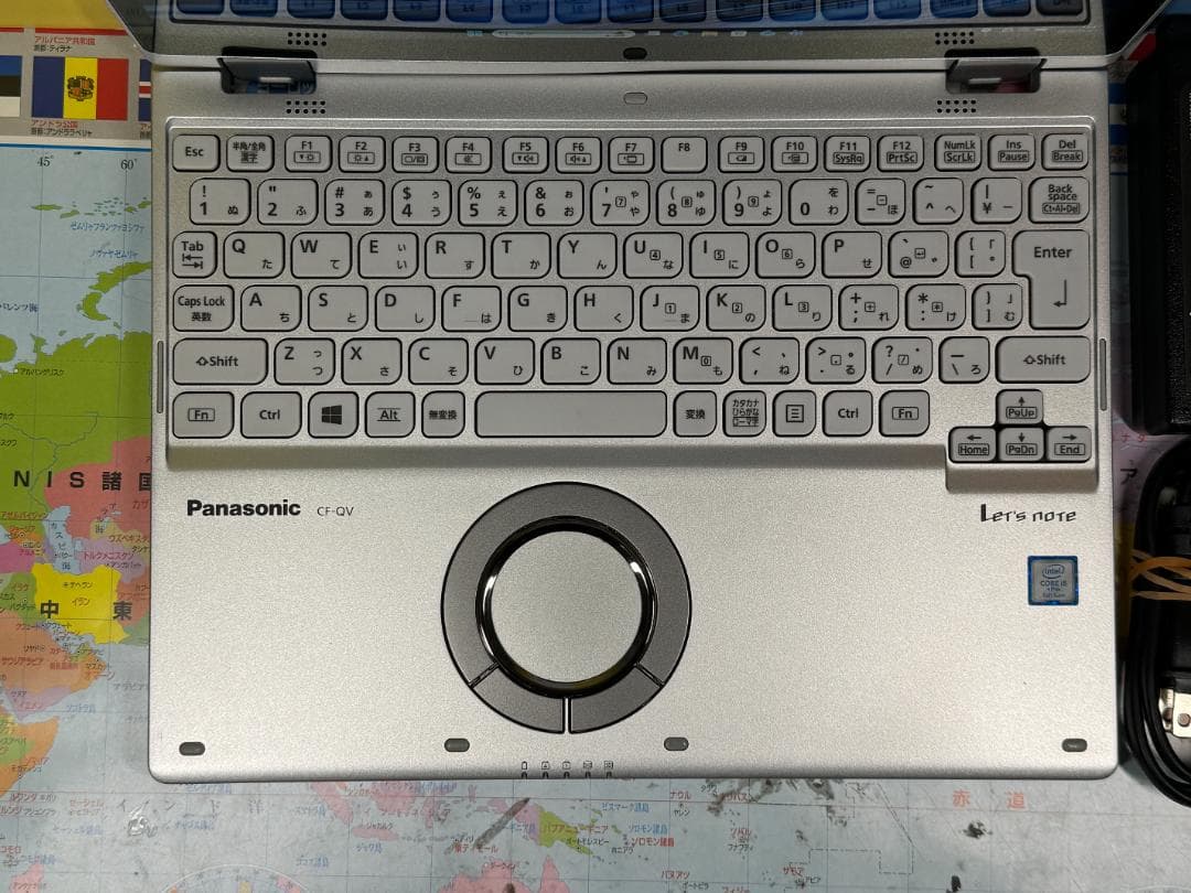 極美品 LTE レッツノート CF-QV8 12型 タッチパネル 2in1 軽量