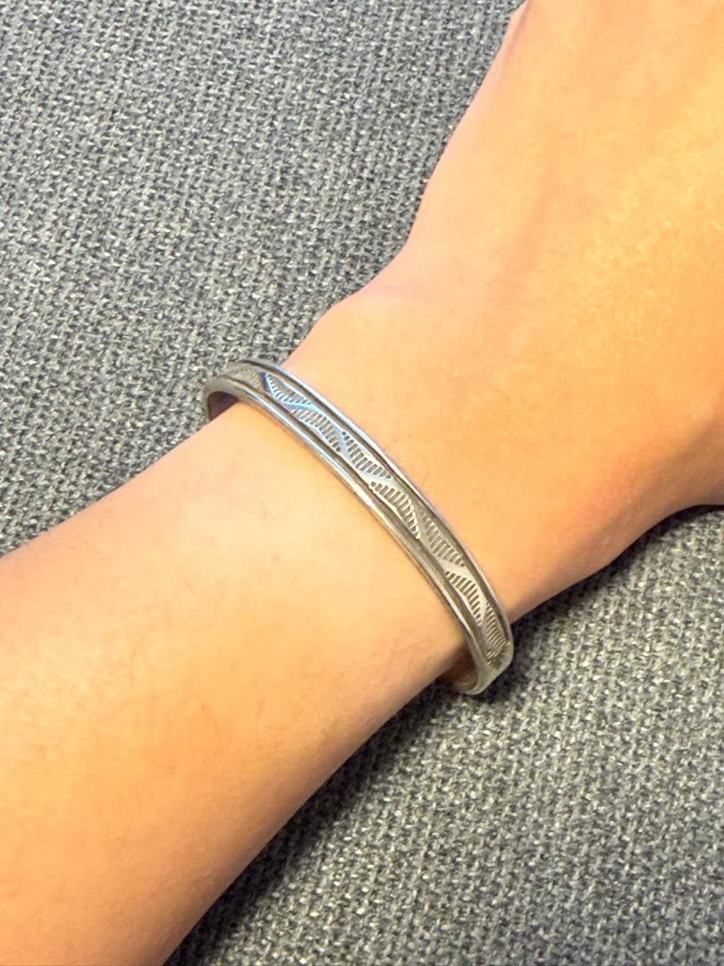 ブルースモーガン　シルバーバングル