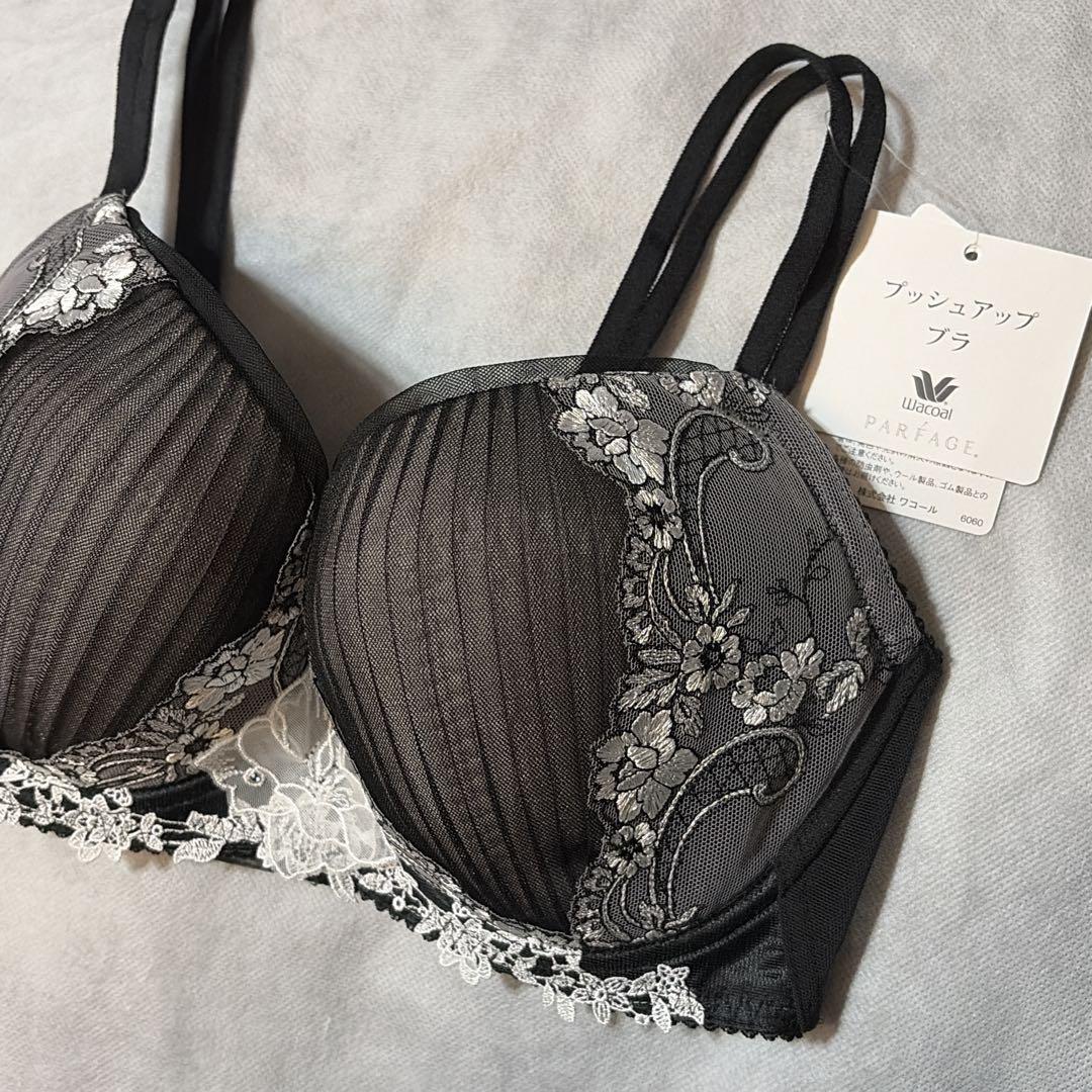ワコール　パルファージュ　プッシュアップブラ＆ショーツ　F70　新品　匿名配送
