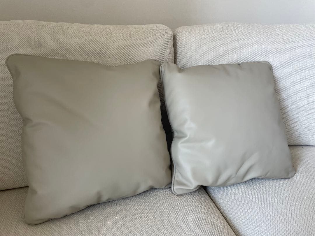 アルモニア　本革クッション　2点セット　41ｃｍ×41ｃｍ　スクエア