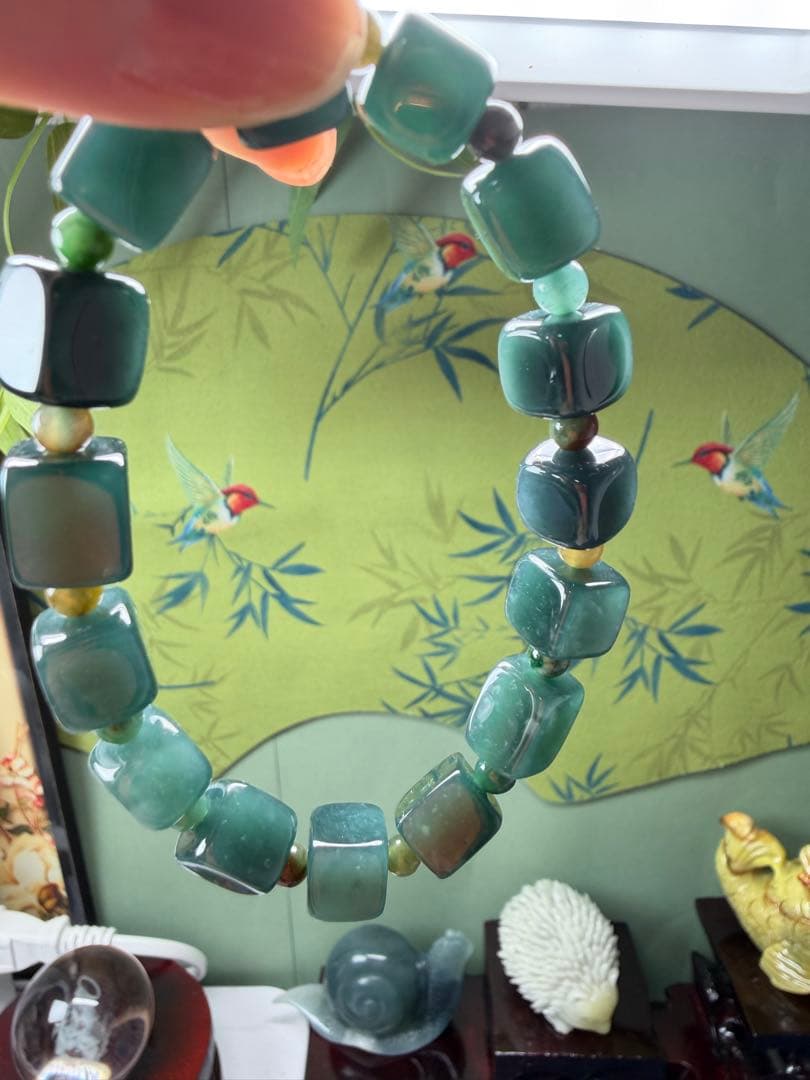 個性‼️天然本翡翠　魅力的な深いブルー、氷藍水原石ブレスレット