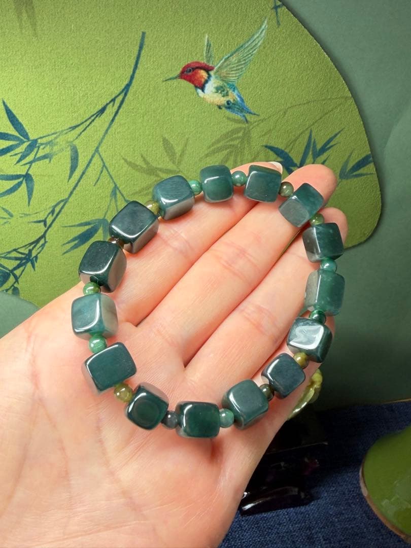 個性‼️天然本翡翠　魅力的な深いブルー、氷藍水原石ブレスレット