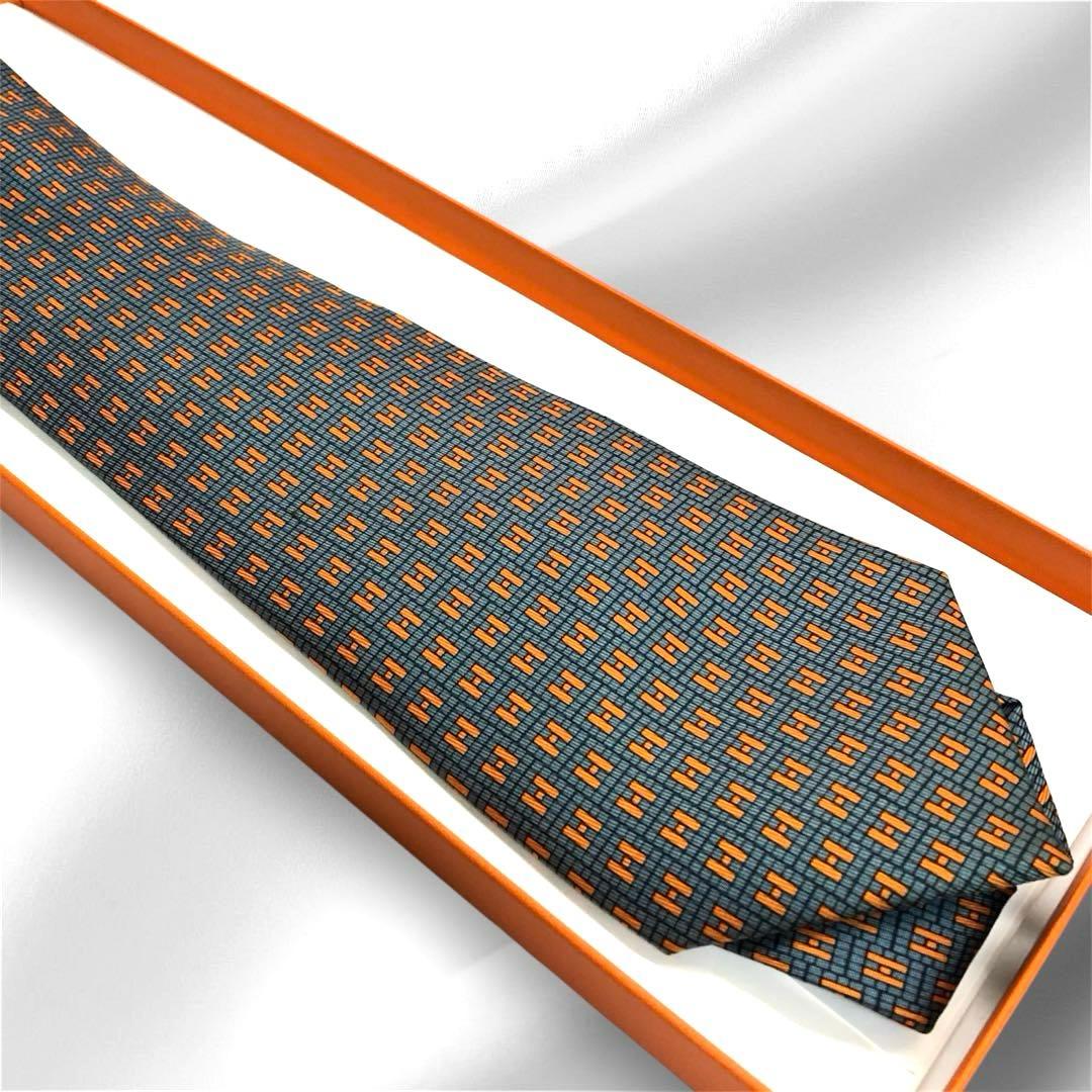 美品✨　HERMES エルメス　ネクタイ　グレー　オレンジ　H柄　シルク　箱付き