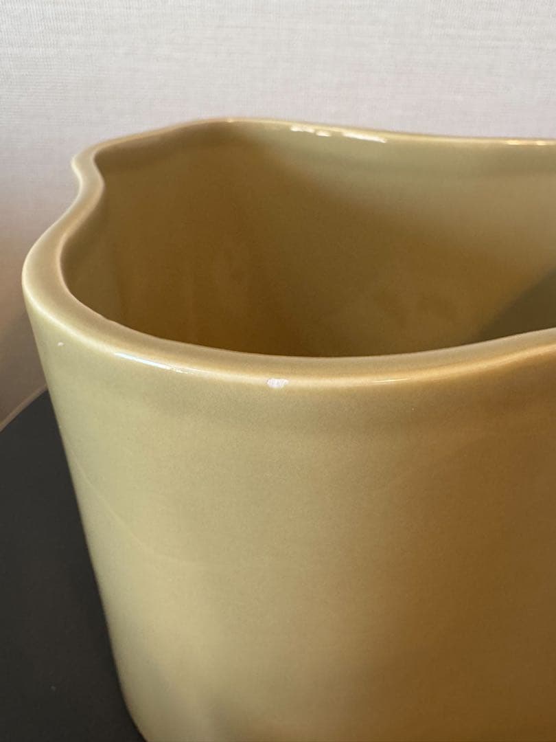 新品未使用　アルテック　Artek リーヒティエ　プラントポット　ライトグリーン