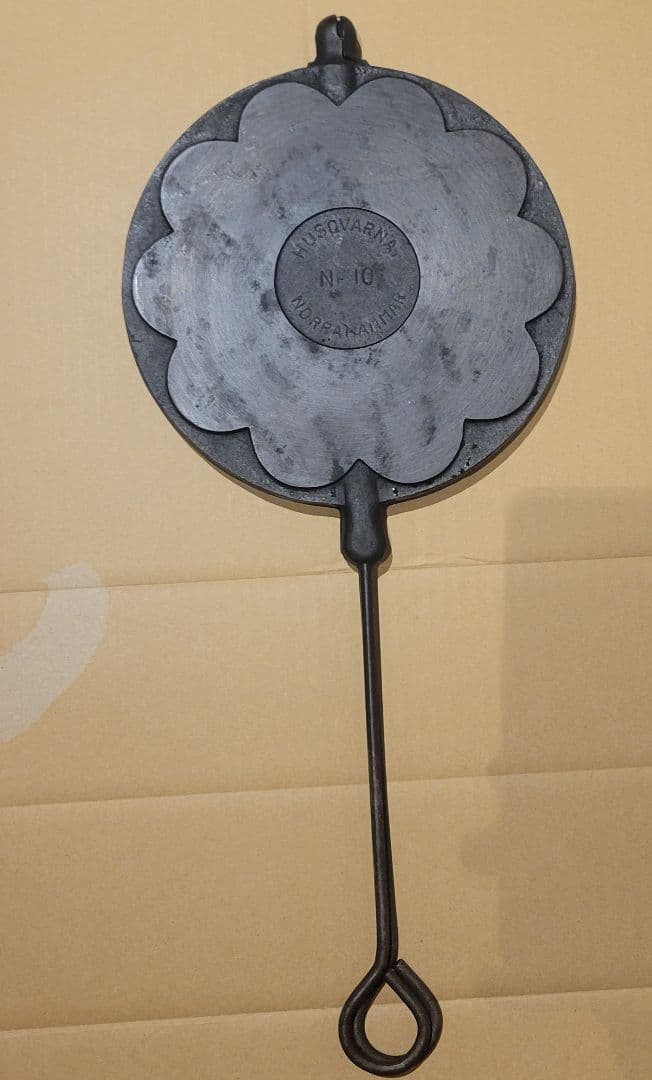 1920年代 スウェーデン 鋳鉄ワッフルメーカー Husqvarna