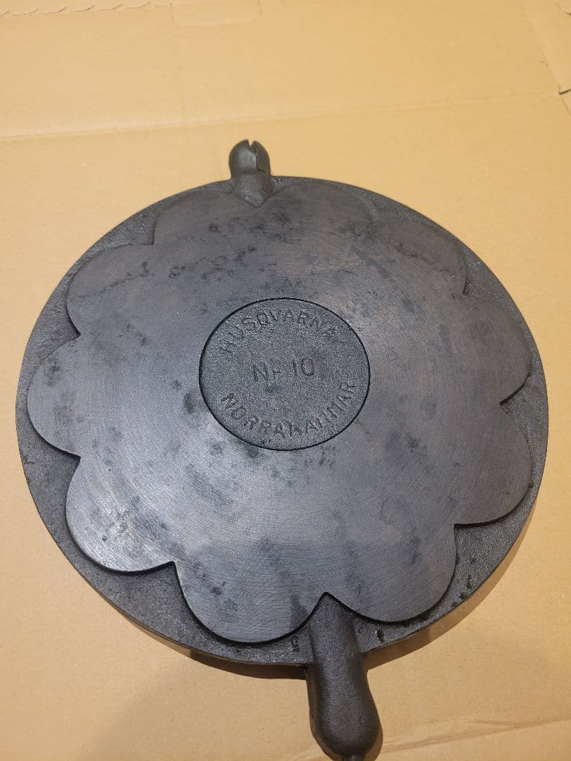 1920年代 スウェーデン 鋳鉄ワッフルメーカー Husqvarna