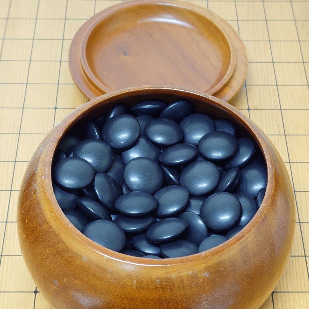 囲碁盤 蛤碁石 32号 那智黒碁石 へそ付 脚付き碁盤 ハマグリ 本榧? 新榧?