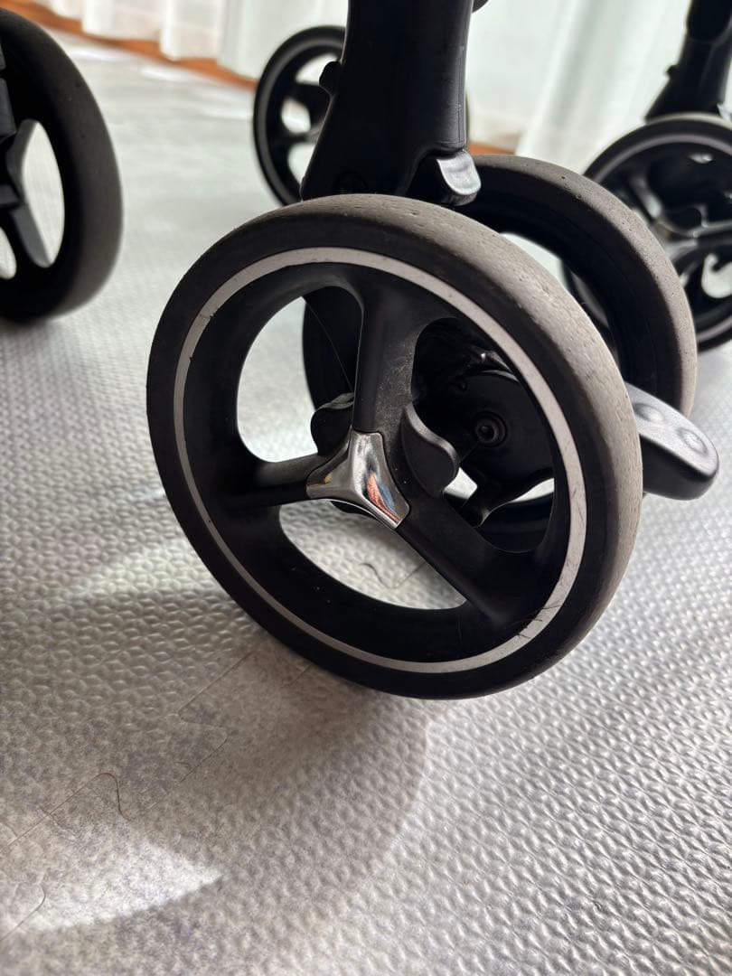 Aprica ラクーナクッションフリープラス　対面可ベビーカー