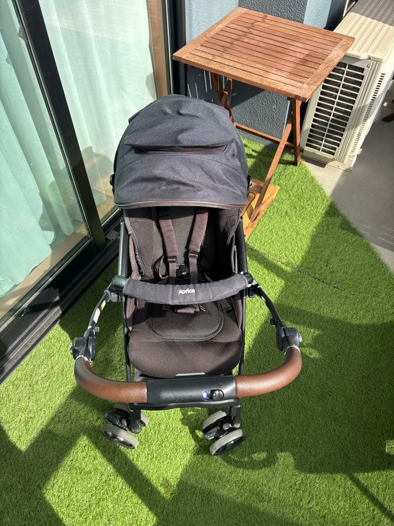 Aprica ラクーナクッションフリープラス　対面可ベビーカー