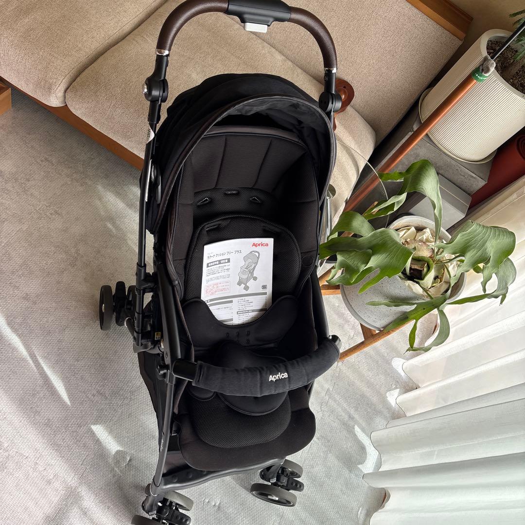 Aprica ラクーナクッションフリープラス　対面可ベビーカー