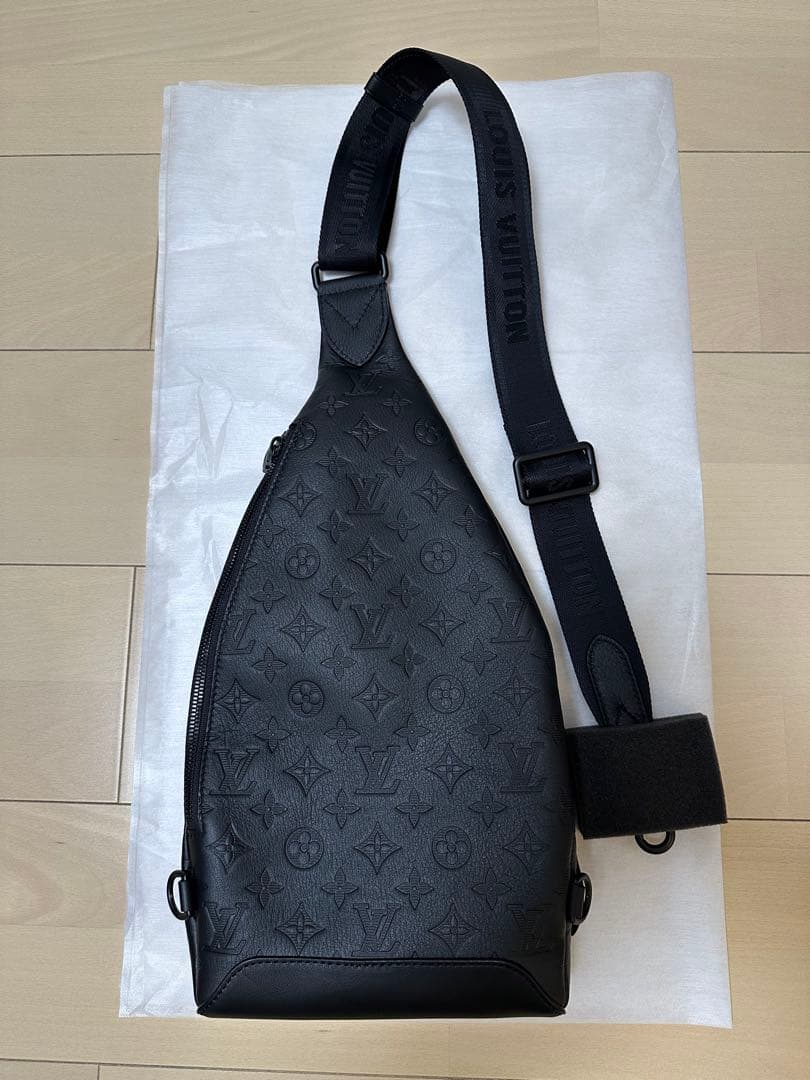 LOUIS VUITTON デュオ•スリングバッグ　モノグラムメンズ•レディース