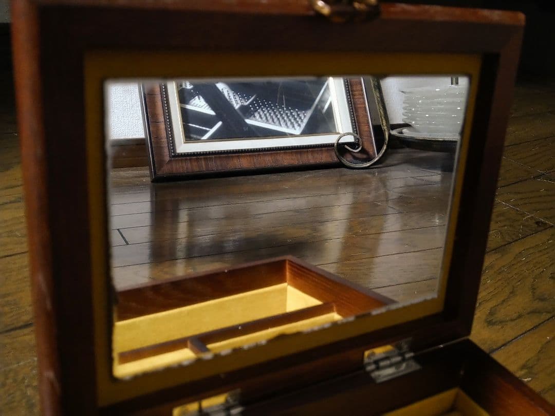 七宝焼き（カトレア柄）オルゴール宝石箱・ゴッドファーザーオルゴール・愛のテーマ