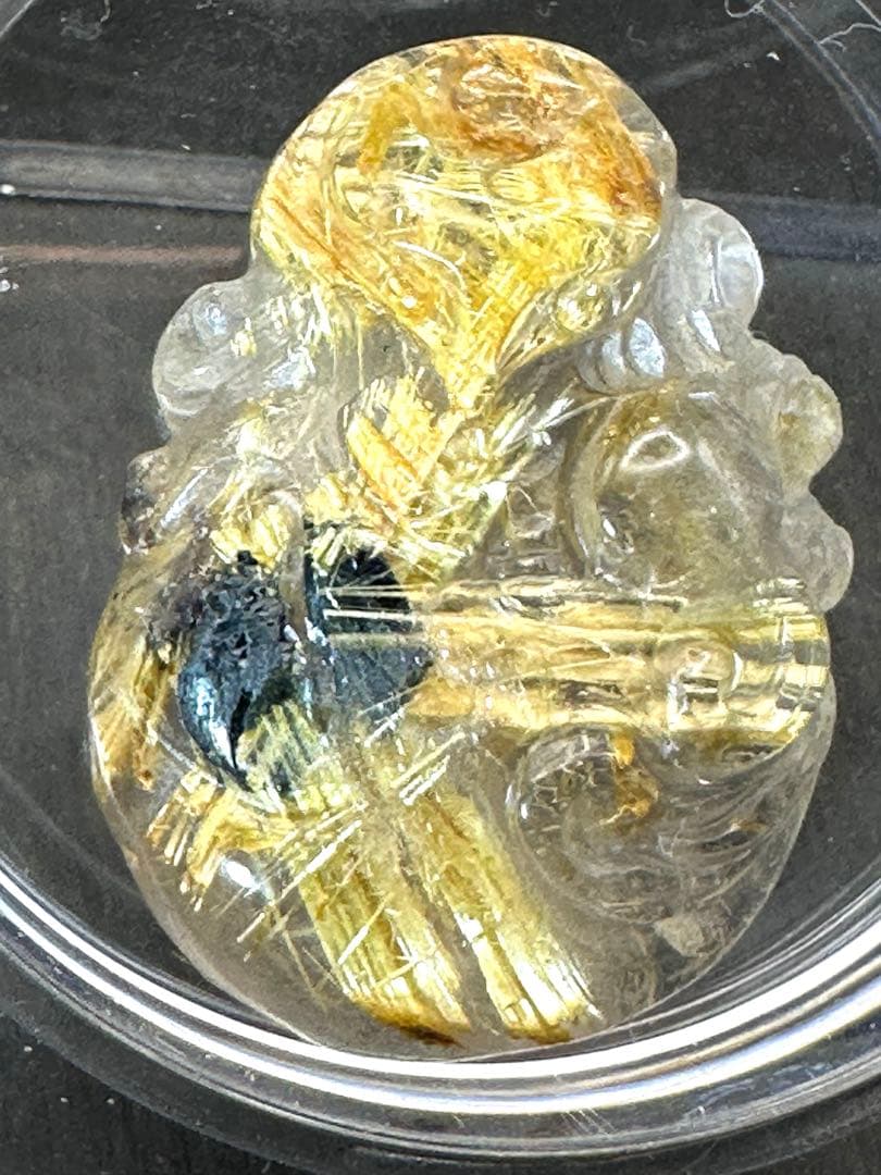 ルチルクォーツ彫物（九尾）