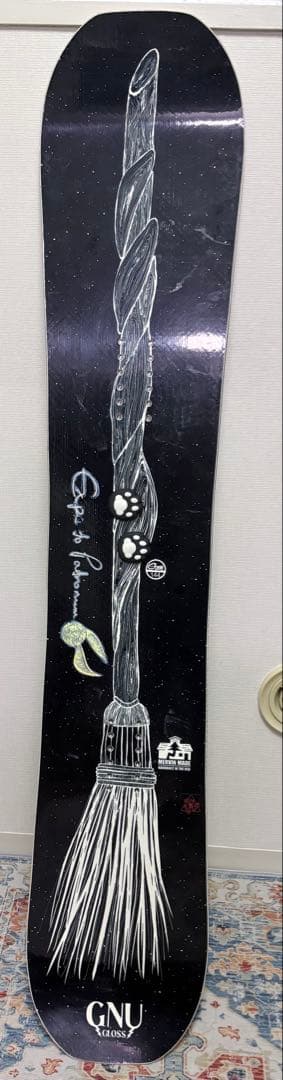【週末限定価格】GNU GLOSS スノーボード　144cm