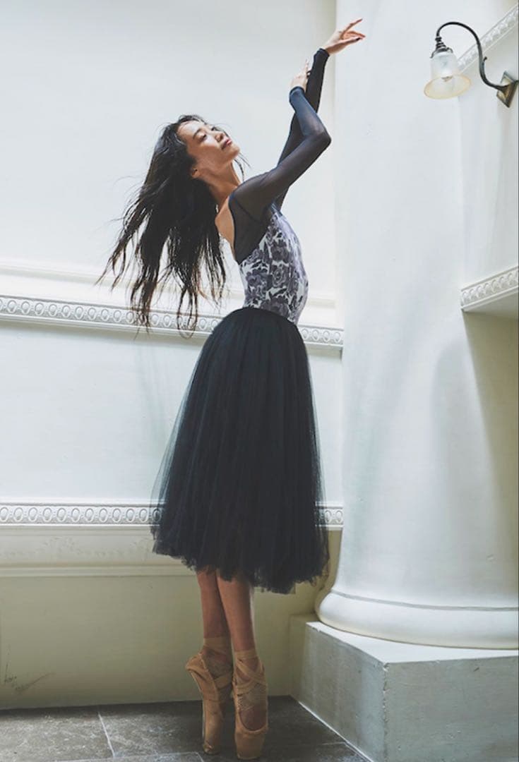 新品 stina スティナ 超人気 レオタード M 完売品